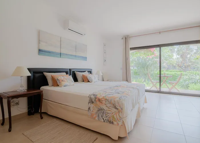 Coastal Retreat With Pool And Beach Access By Drago Rentals