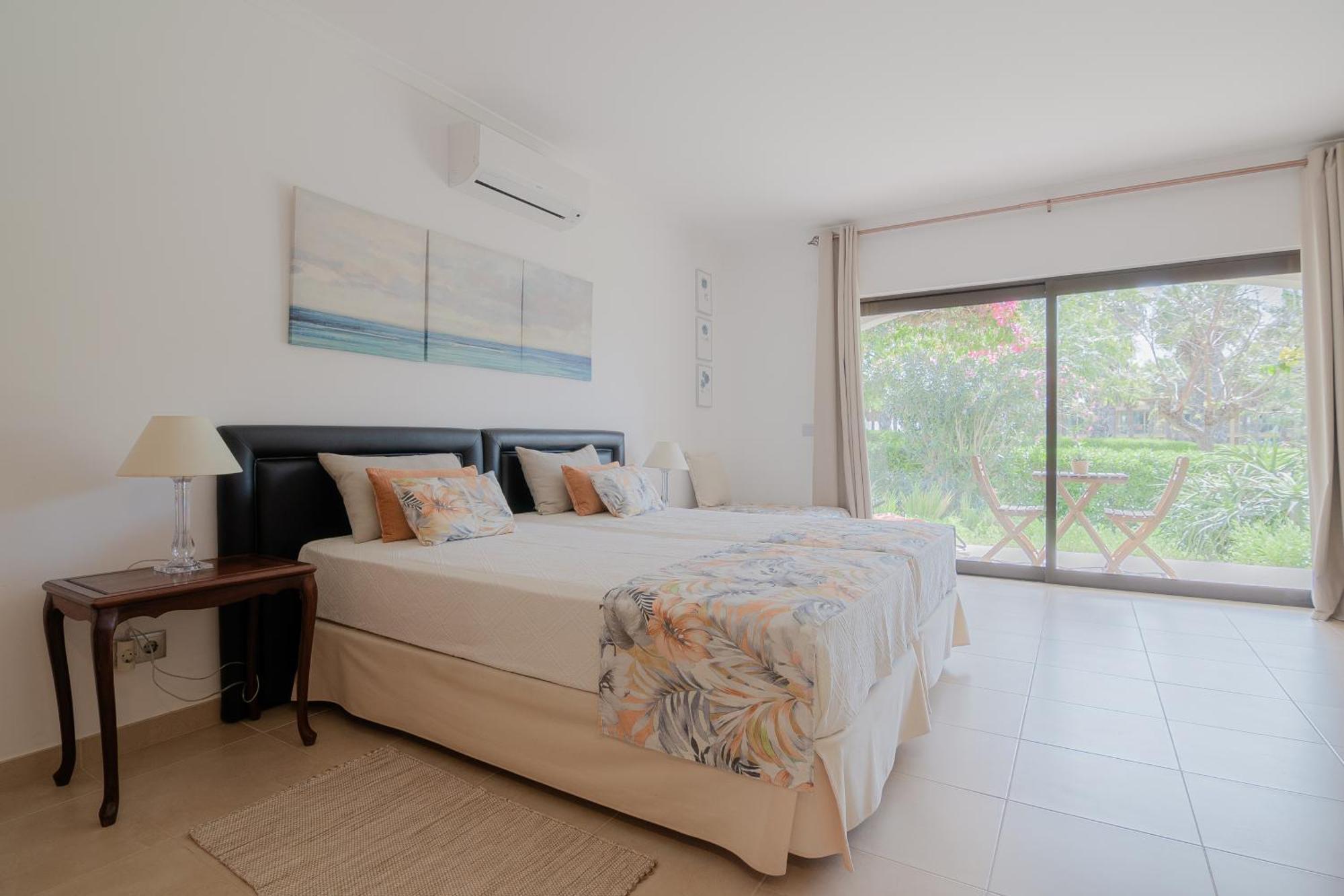 Apartamento Coastal Retreat With Pool And Access By Drago Albufeira