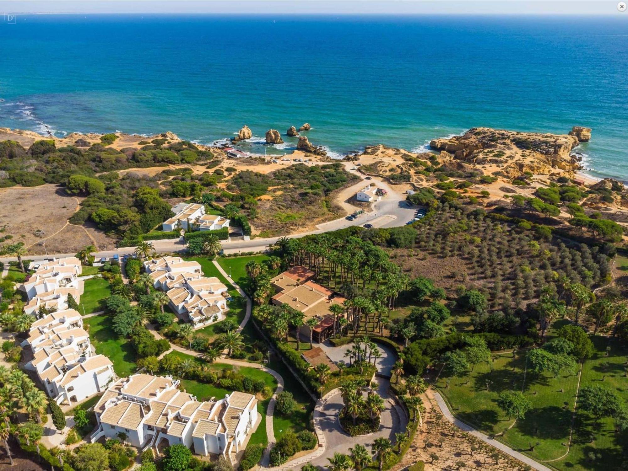Apartamento Coastal Retreat With Pool And Access By Drago *